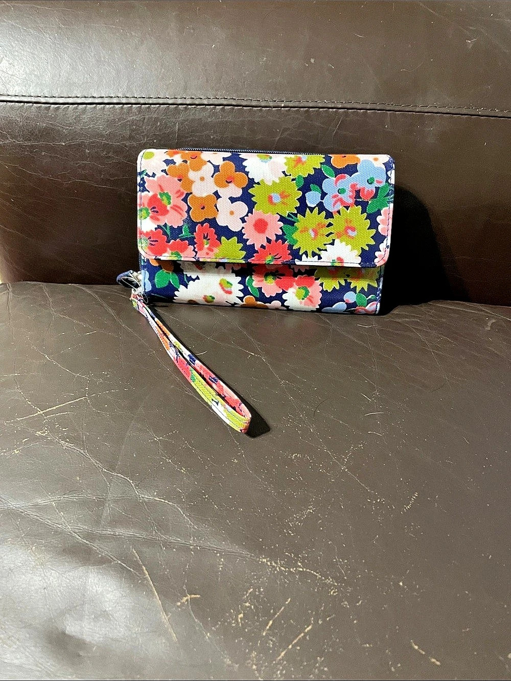 Mundi Floral Wristlet in Multicolor